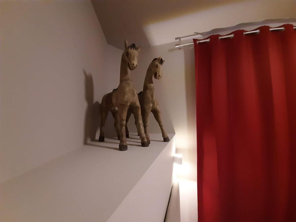 Hotel & Ristorante L'Angoletto In Selci Selci  المظهر الخارجي الصورة