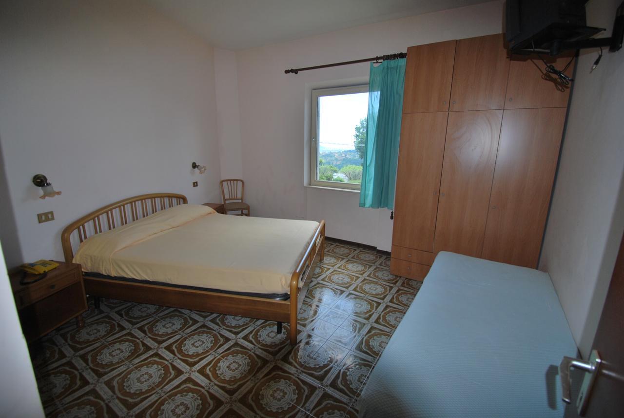 Hotel & Ristorante L'Angoletto In Selci Selci  المظهر الخارجي الصورة