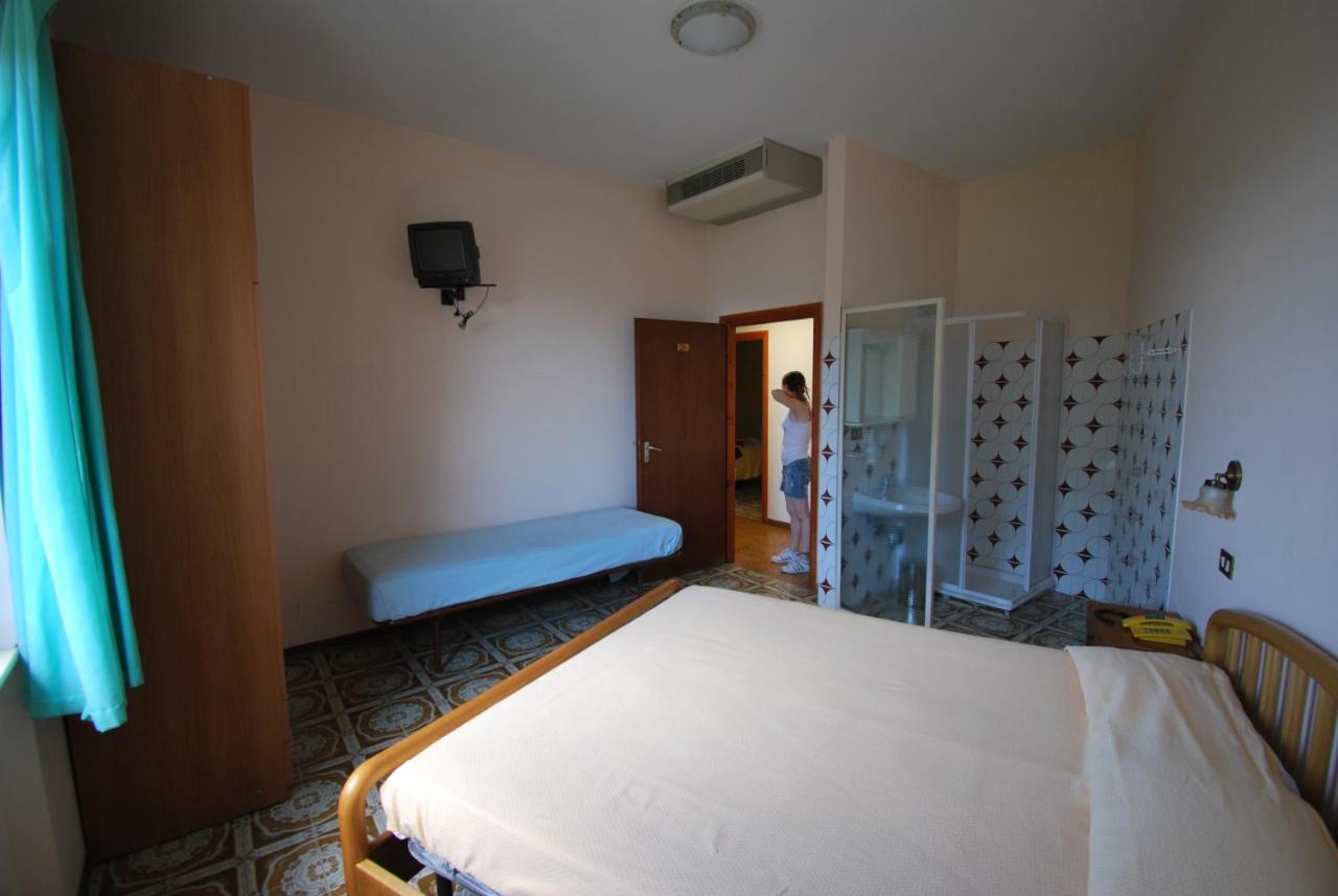 Hotel & Ristorante L'Angoletto In Selci Selci  المظهر الخارجي الصورة